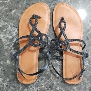 Universal Thread sandals